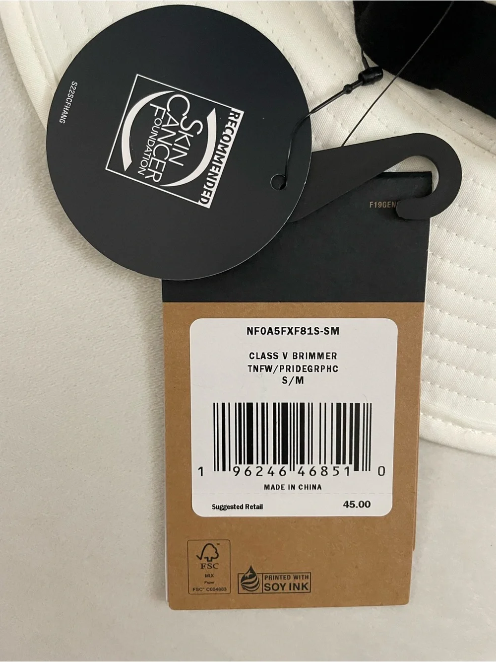 NWT The North Face Classic V Brimmed Hat Tnf White Pride Graphic Size S M